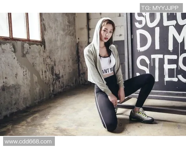 足球明星与模特颜值对比揭示运动与时尚的完美交融 足球明星与模特颜值对比揭示运动与时尚的完美交融