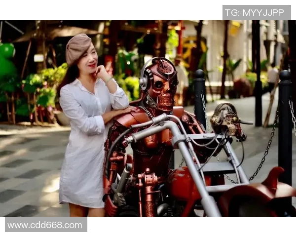 足球明星背后的美丽女人们她们的魅力与风采令人瞩目 足球明星背后的美丽女人们她们的魅力与风采令人瞩目